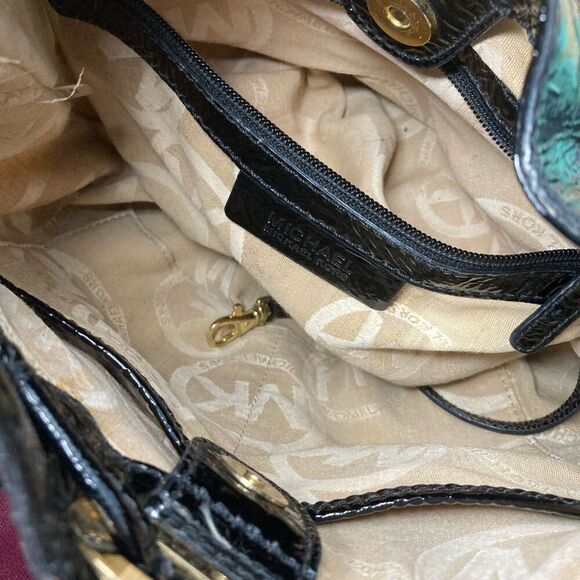 Michael Kors, Mixed Leather Drawstring Hobo Bucket Shoulder Bag - Picture 16 of 16